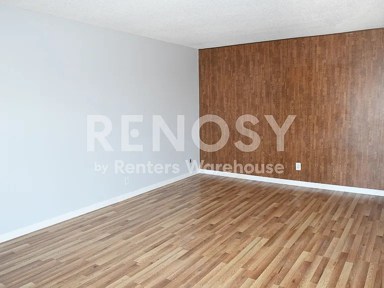 8420 E Edgemont Ave — Photo 4