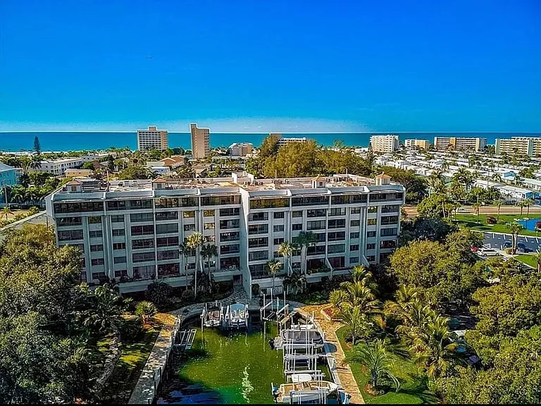 Boca Siesta looking to Gulf