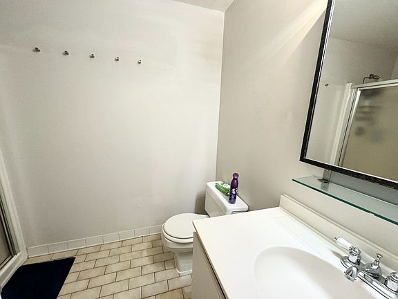 5th image of 96 Gainsborough St #103F