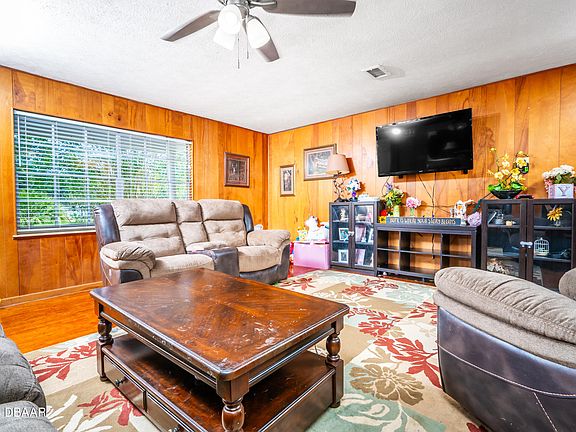 5th image of 2410 Hazel Bishop Dr