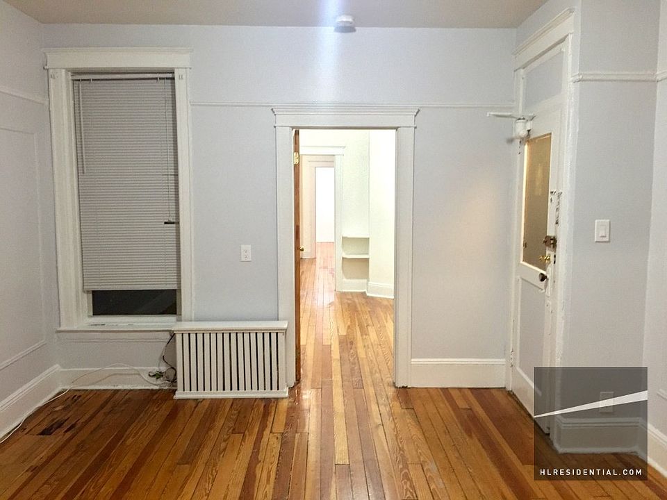1st image of 3403 42nd St APT 3R