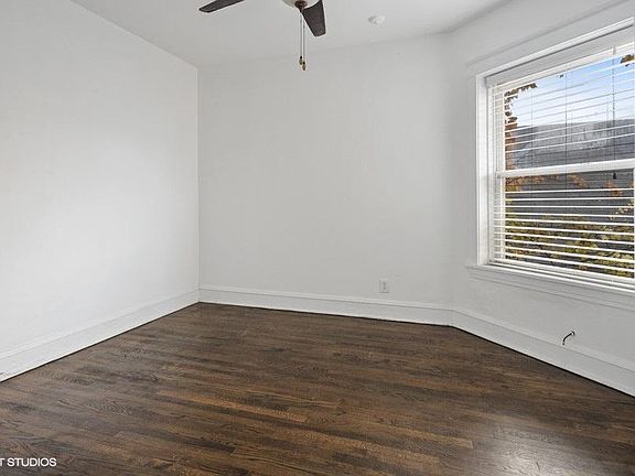 5th image of 3028 W Eastwood Ave APT 1