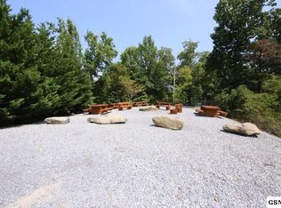 120 Oak Haven Way, Sevierville, TN 37876