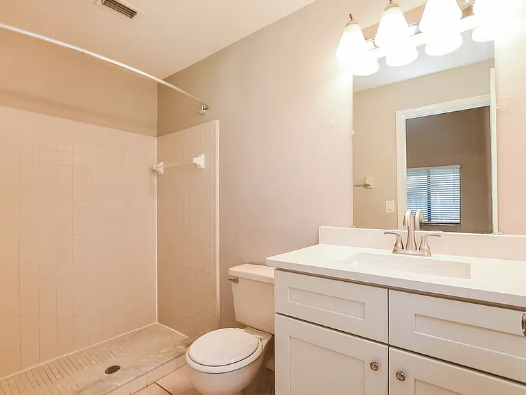 1003 Vernon Loop — Photo 11