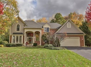 45 Royale Dr, Fairport, NY 14450