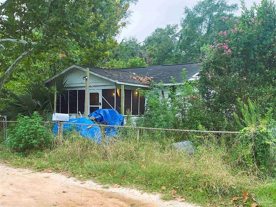 2nd image of 1107 N R St