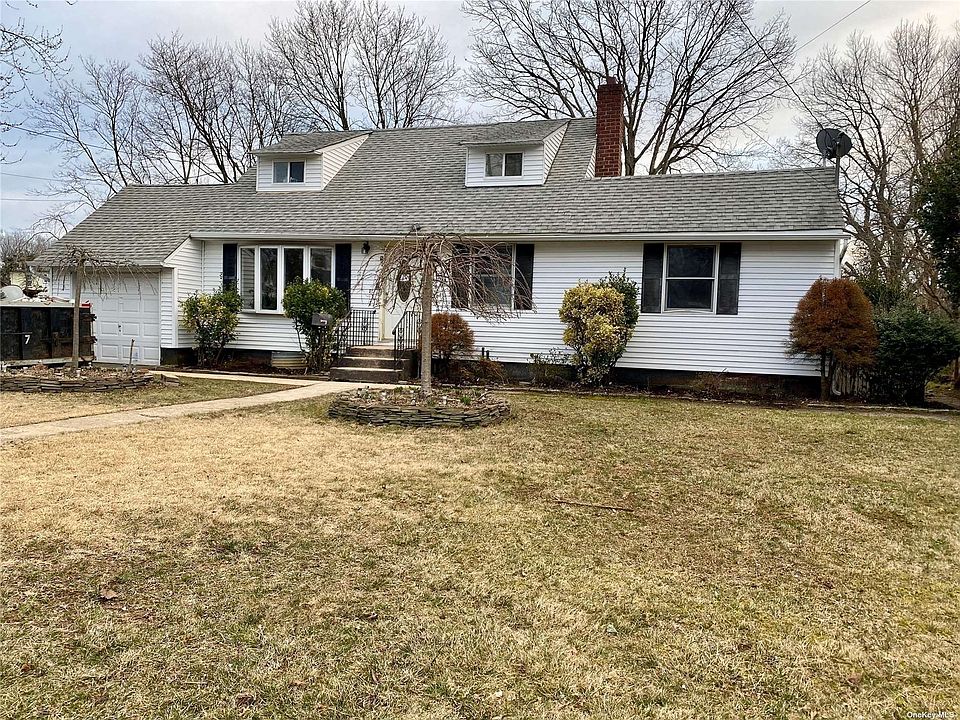 1st image of 460 Elmore St