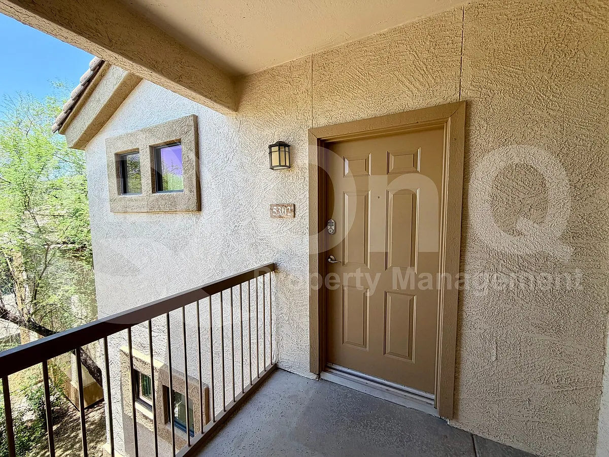 2 bed, 2.0 bath, 1025 sqft, $1,395 — Photo 2