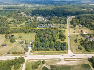 11753 E Ridge Dr, Romeo, MI 48065