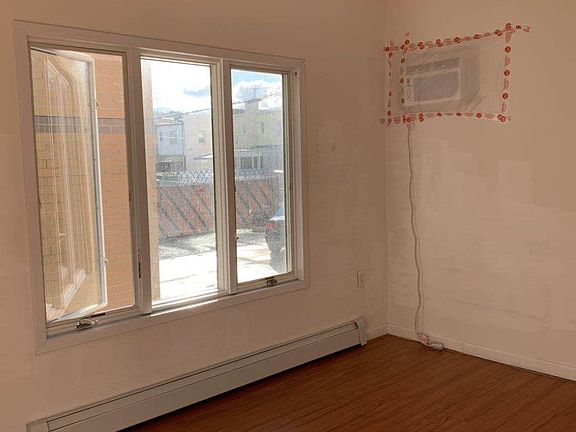 4th image of 30 Bay 41st St #1FL