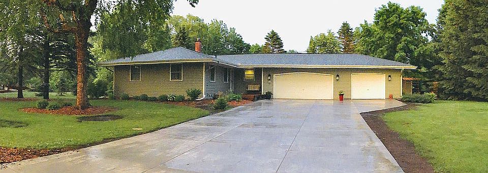 1st image of 4550 W Greenleaf Dr