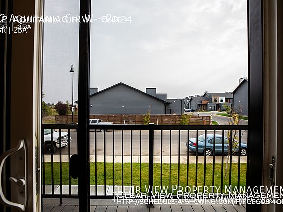 2nd image of 92 Aquitania Cir W #2