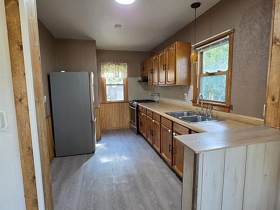 4th image of 3006 S Lakeport St