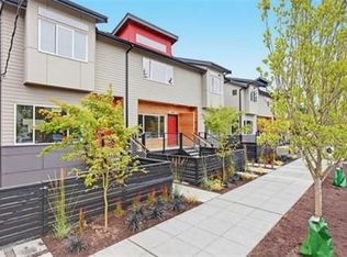 12022 32nd Ave NE, Seattle, WA 98125