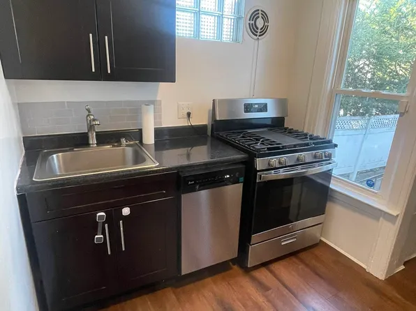 25-14 37th Street image 8 of 14