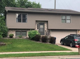 2109 E Ave N, Onalaska, WI 54650