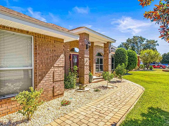 5th image of 1560 Cypress Bend Trl