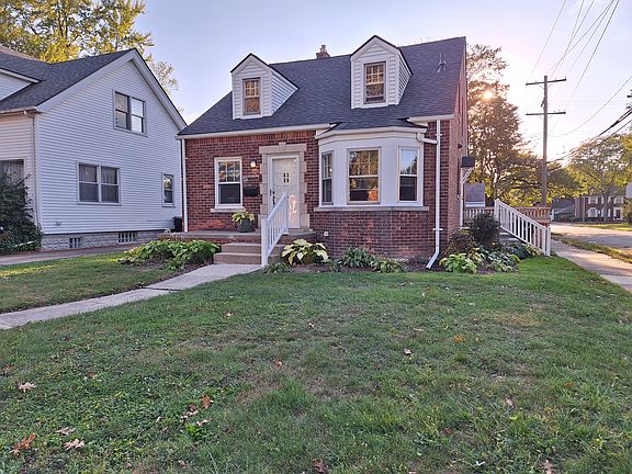 2nd image of 3555 Grayton St