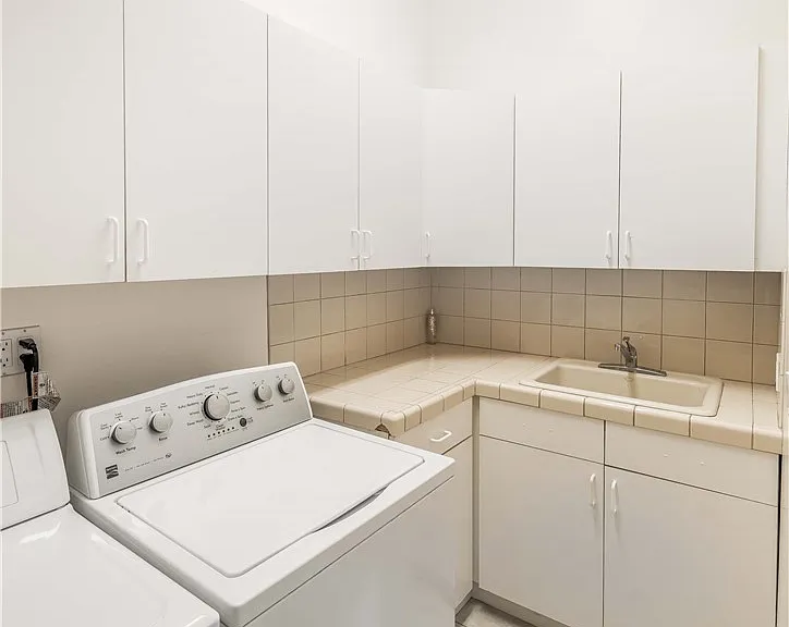 5206 Topeka Dr — Photo 59
