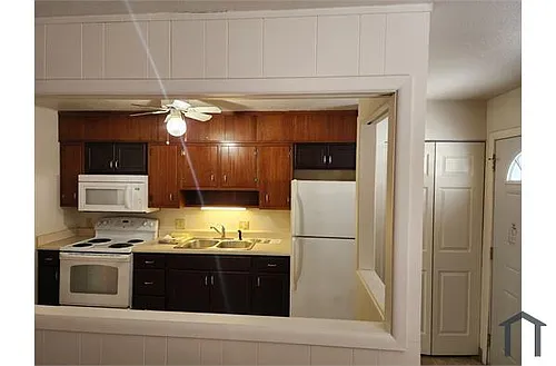 4510 W Washington St #205 Photo 1 4510 W Washington St #205 Photo 1