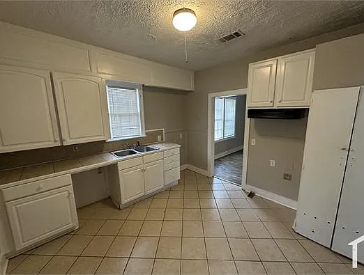 3438 W Capitol St — Photo 7