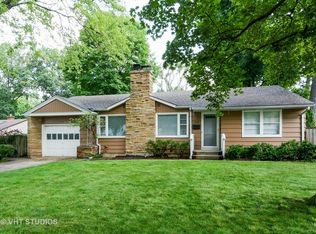 323 Dodson St, Geneva, IL 60134