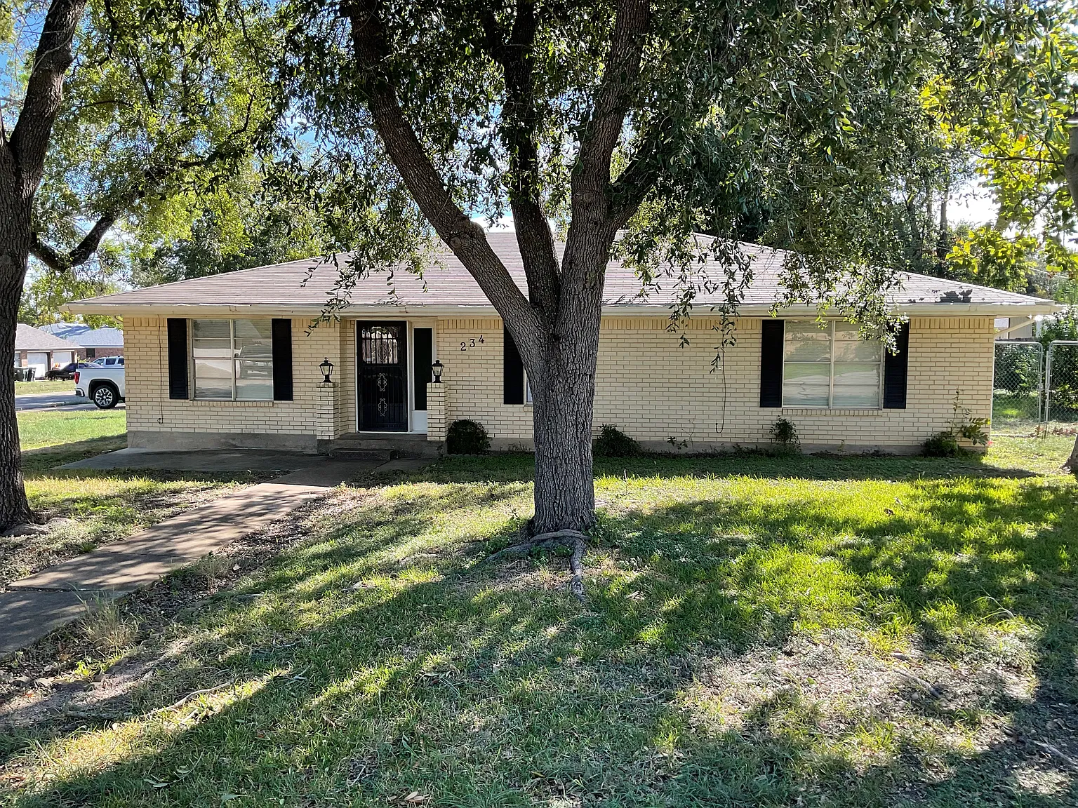 3 bed, 1632 sqft, $1,595 — Photo 2