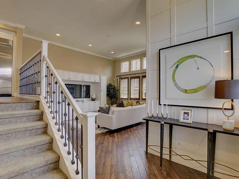 429 Jacquelyn Ln — Photo 15