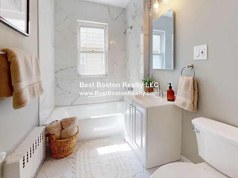 3942 Washington St #2 — Photo 16