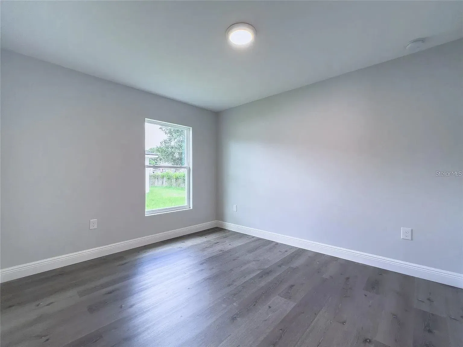 3 bed, 1270 sqft, $1,750 — Photo 2
