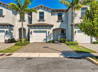 20433 NW 4th Ct, Miami Gardens, FL 33169