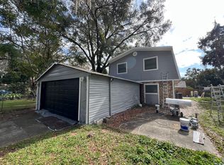 1010 Oakhill St, Seffner, FL 33584