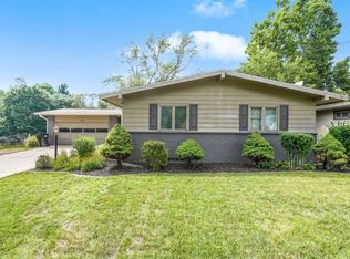2831 Leelanau Dr NE, Grand Rapids, MI 49525