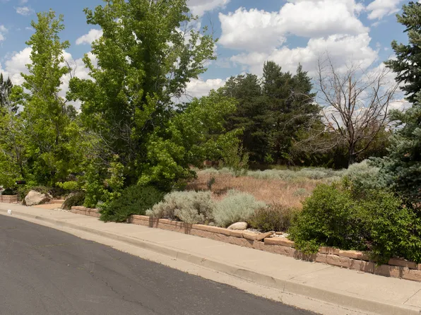 2295 Hedgewood Dr, Reno, NV 89509