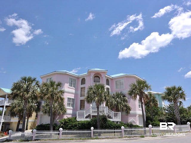 1st image of 3201 Mariner Cir