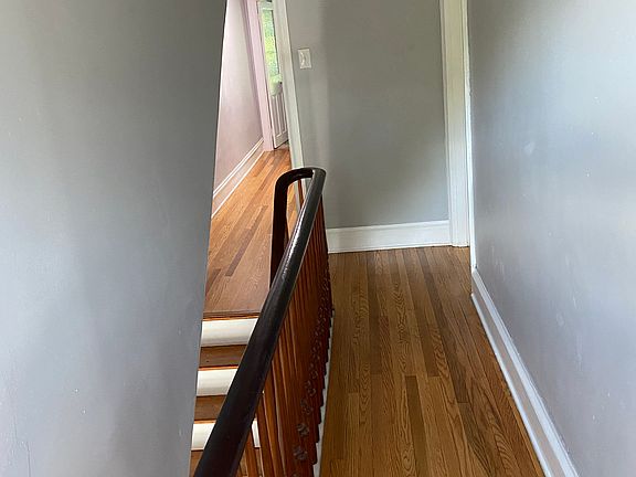 5th image of 16 N Penrose St