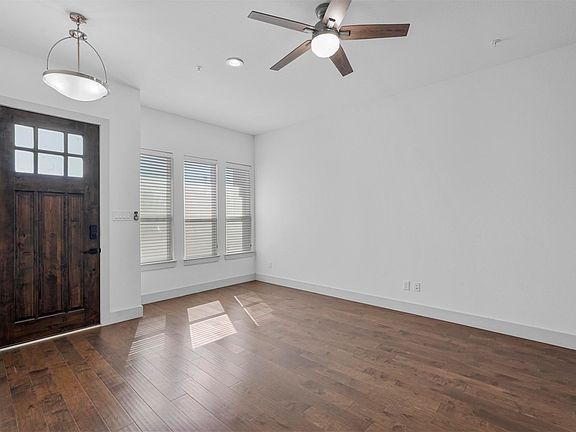 2nd image of 6059 Rivendell Dr