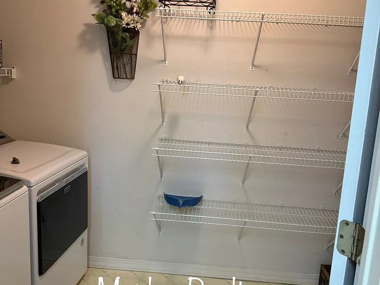 161 Avondale Dr #12 — Photo 6