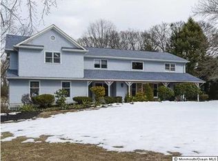 60 Sleepy Hollow Rd, Red Bank, NJ 07701