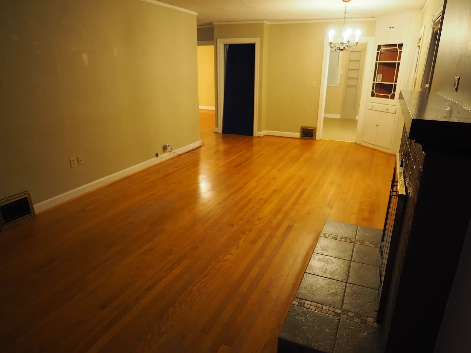 2 bed, 1250 sqft, $2,100 — Photo 3