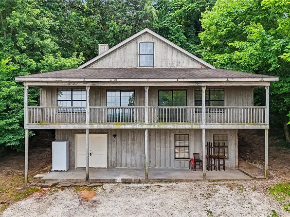 1307 W Wedington Dr, Fayetteville, AR 72701