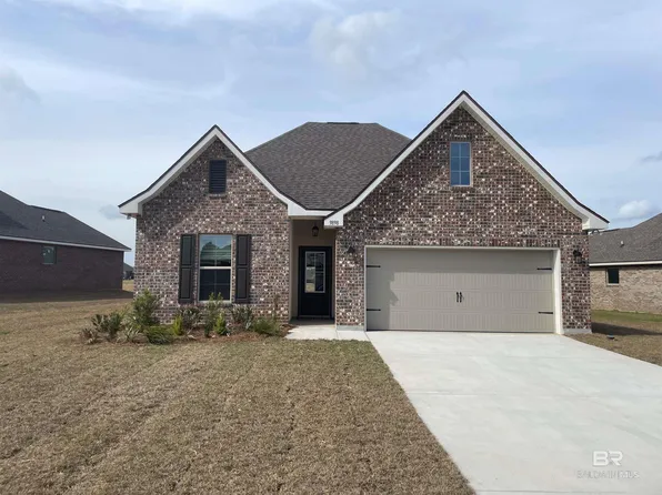 9898 Chipper Ln, Foley, AL 36535