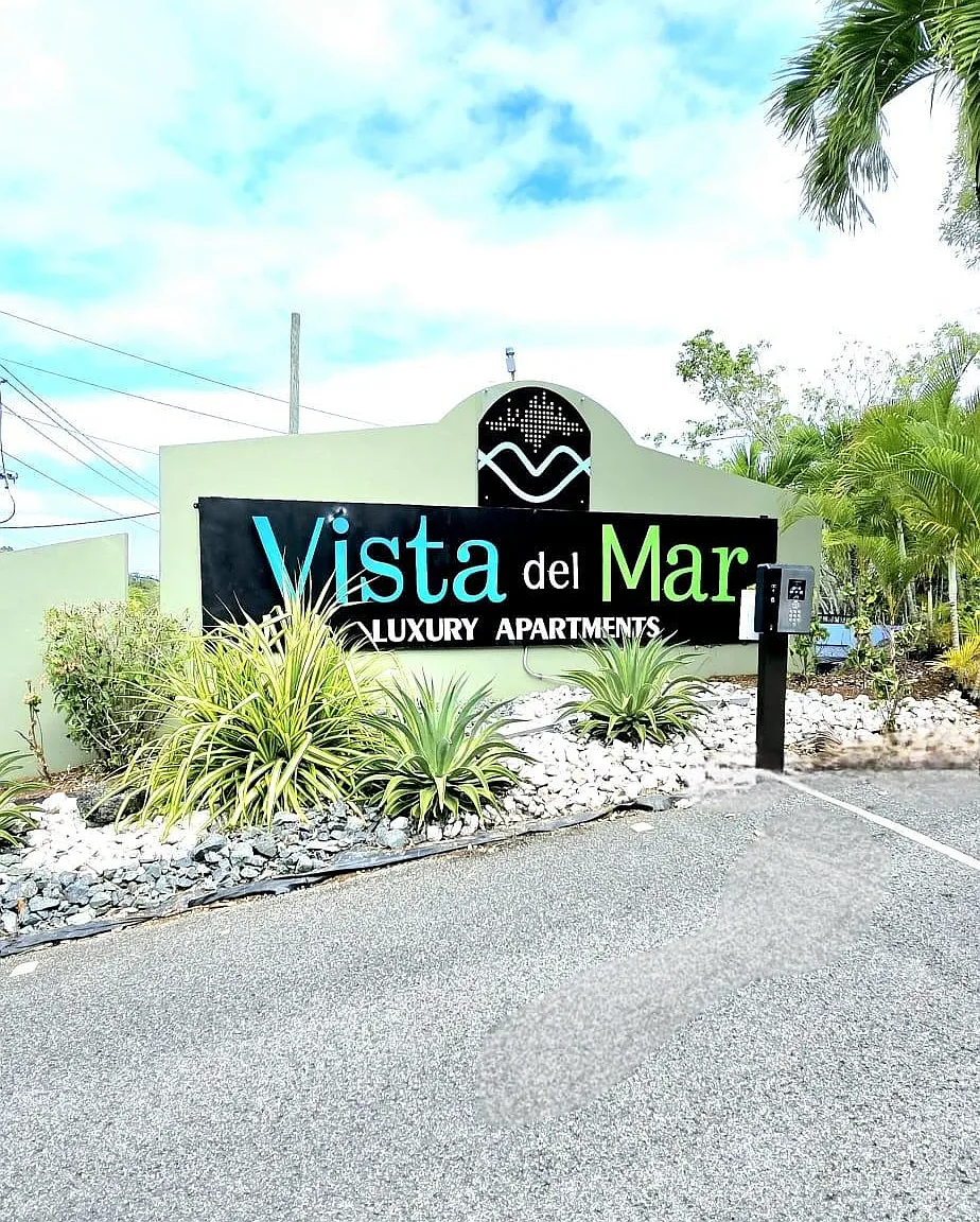 Vista del Mar (Condominio) — Photo 2
