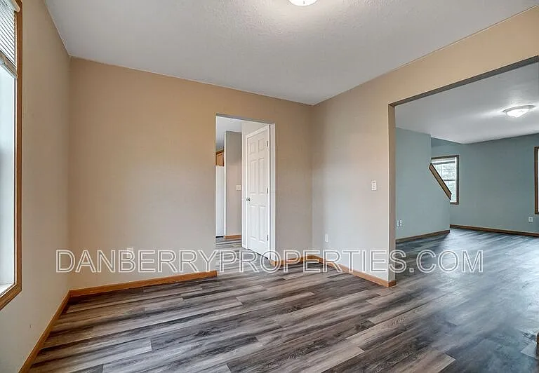 1127 N Byrne Rd #1 — Photo 19