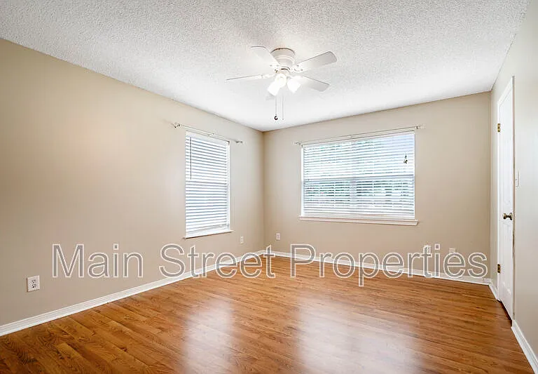 5320 Powrie Dr — Photo 21