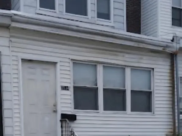 2534 S Shields St, Philadelphia, PA 19142