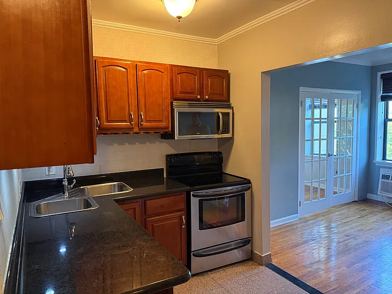 108 Waldo Ave #2A — Photo 2