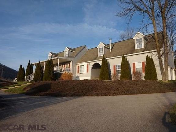 5th image of 735 W Lamb St