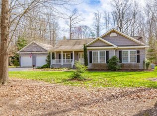 608 Belmont Dr, Lancaster, VA 22503