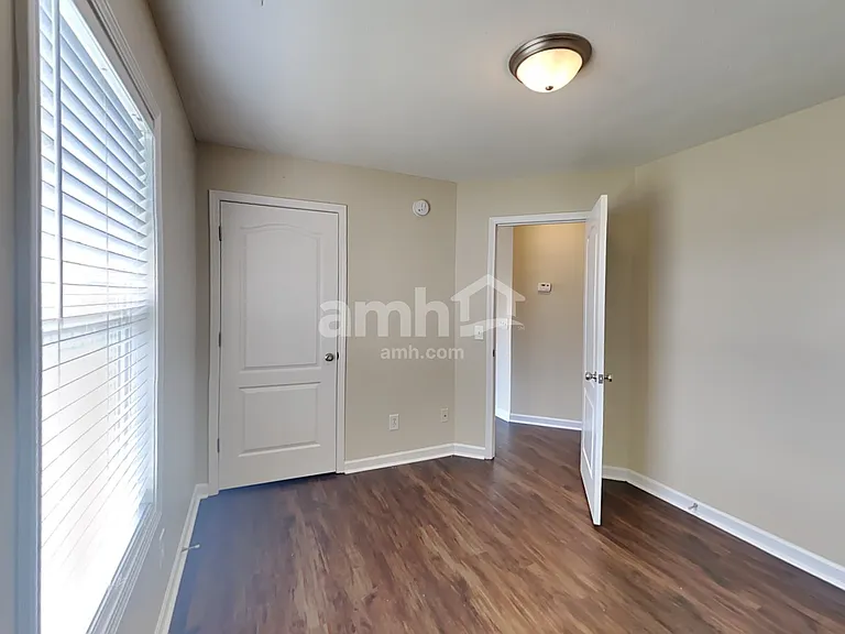 733 Clear Cir — Photo 24